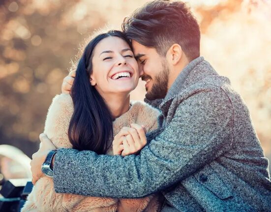 A revolução das mães maduras: amor com homens mais jovens Notícias