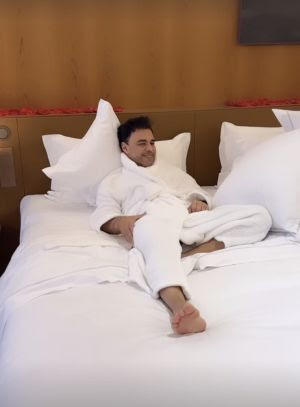 Graciele Lacerda celebra Dia dos Namorados com surpresa luxuosa para Zezé di Camargo Celebridades