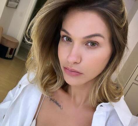 Andressa Suita corta os cabelos em Goiânia Rio de janeiro