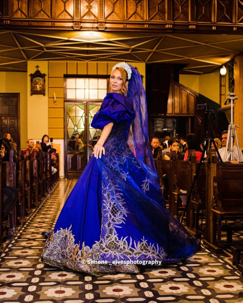 Estilista Edson Eddel promove o primeiro desfile de noivas do mundo dentro de uma igreja Moda
