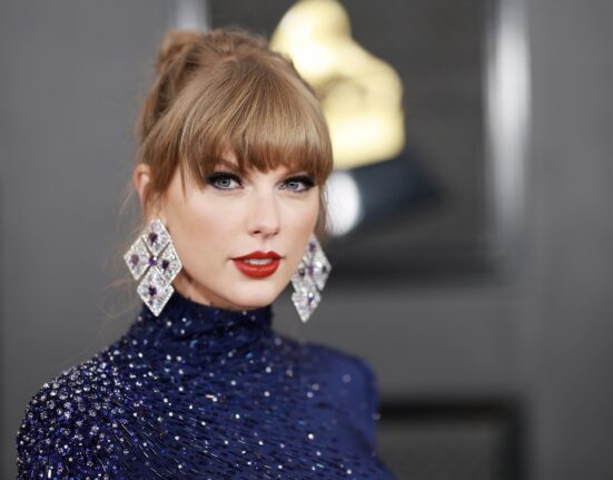 Fala de Taylor Swift ajuda a debater a importância da auto sabotagem e necessidade de aceitação cinema