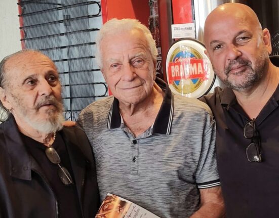 Homenagem a Mário Mendonça Colunismo Social