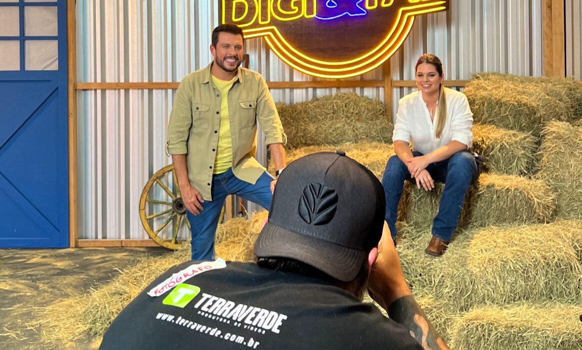 New Holland lança websérie com humorista Ceará e influencer Michele Guizini Diversão