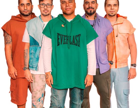 Show da turnê "Sorriso Maroto - As Antigas" já é sucesso em MG Moda