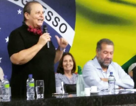 Homenagem póstuma Colunismo Social
