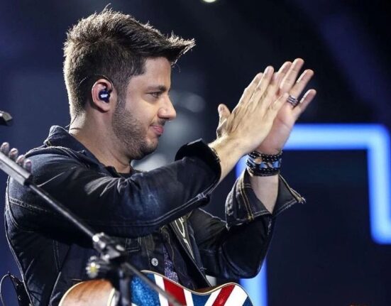 Sertanejos regravam Maus Bocados em homenagem a Cristiano Araújo Geral