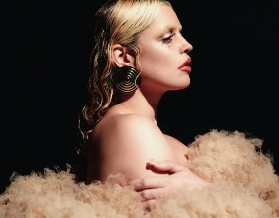 Natasha Falcão, na Julieta de Serpa Colunismo Social