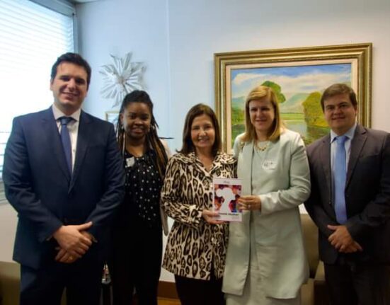 Juizado de Violência Doméstica Colunismo Social