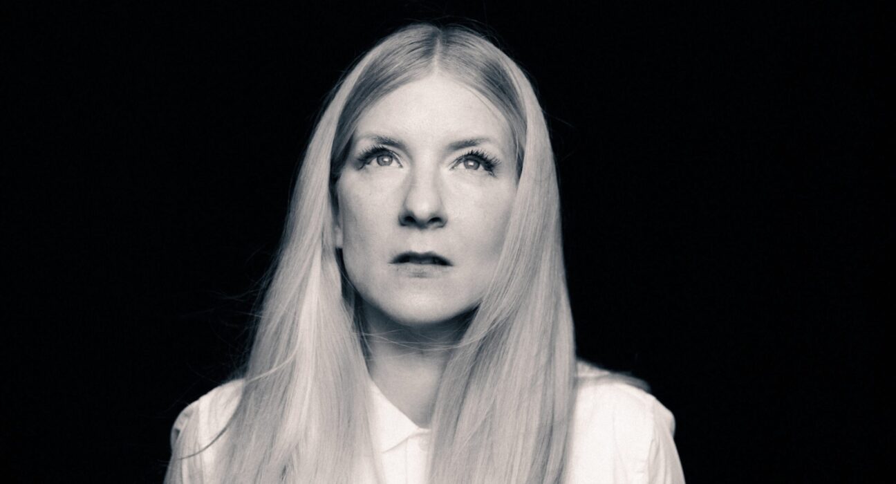 ionnalee e seu projeto 'IAMAMIWHOAMI' retornam ao Brasil para shows em SP E RJ Eventos
