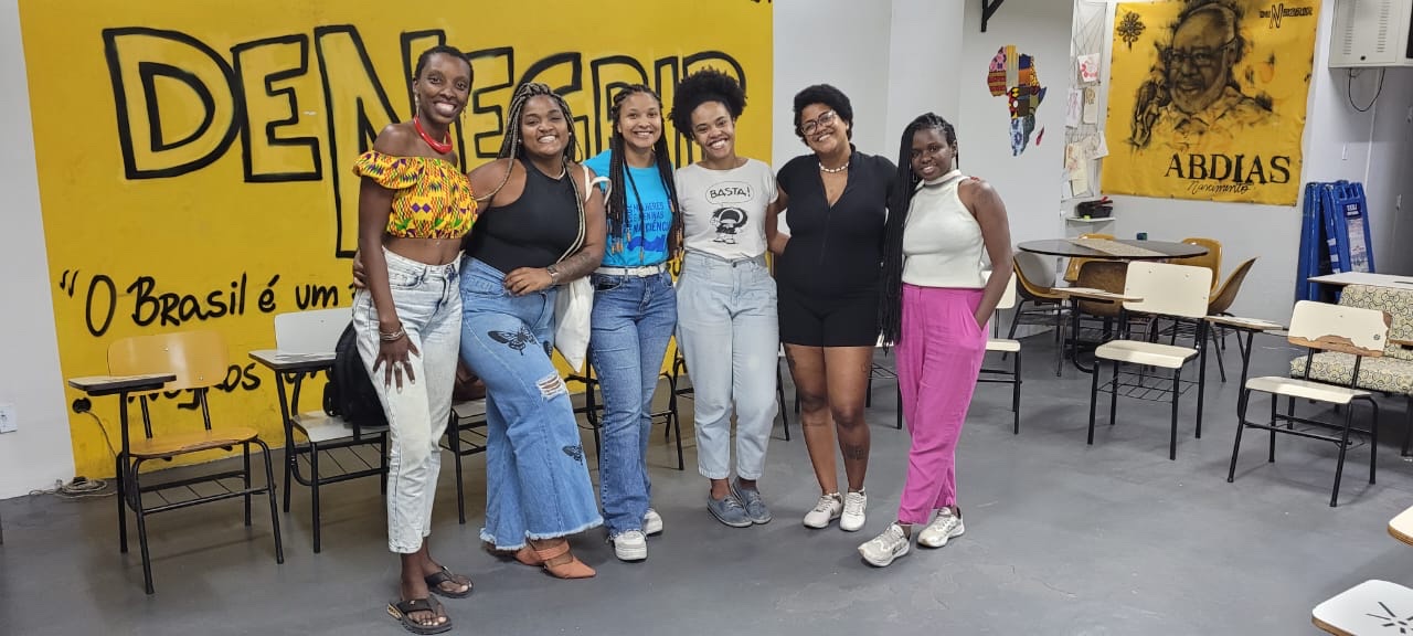  Ifé English Course promove curso de língua inglesa com base na cultura negra Educação