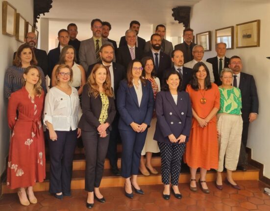 Cooperação entre as administrações tributárias da Espanha e do Brasil cinema