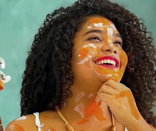 Évila Moreira, na Julieta de Serpa Colunismo Social