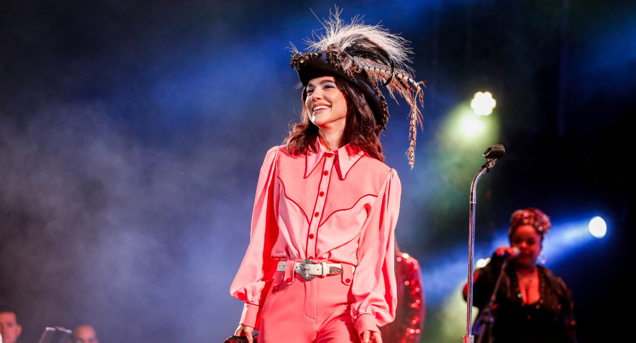 Manu Gavassi leva "Fruto Proibido" de Rita Lee para São Paulo nesta sexta-feira (18) Música