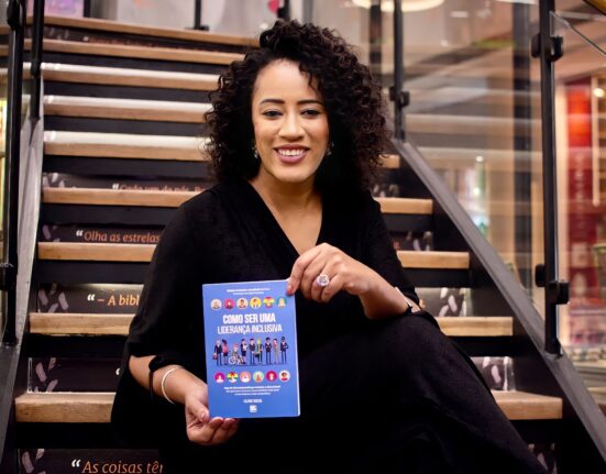 Liliane Rocha, renomada especialista de diversidade, relança o livro: "Como ser uma Liderança Inclusiva" Notícias