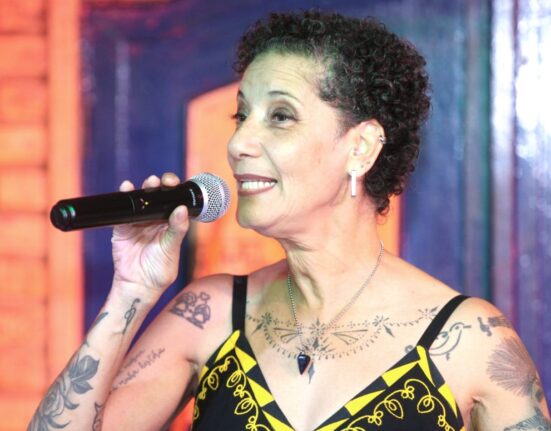 Festival Farol lança edital de convocatória para artistas e oficineiros com 60 anos ou mais Concurso