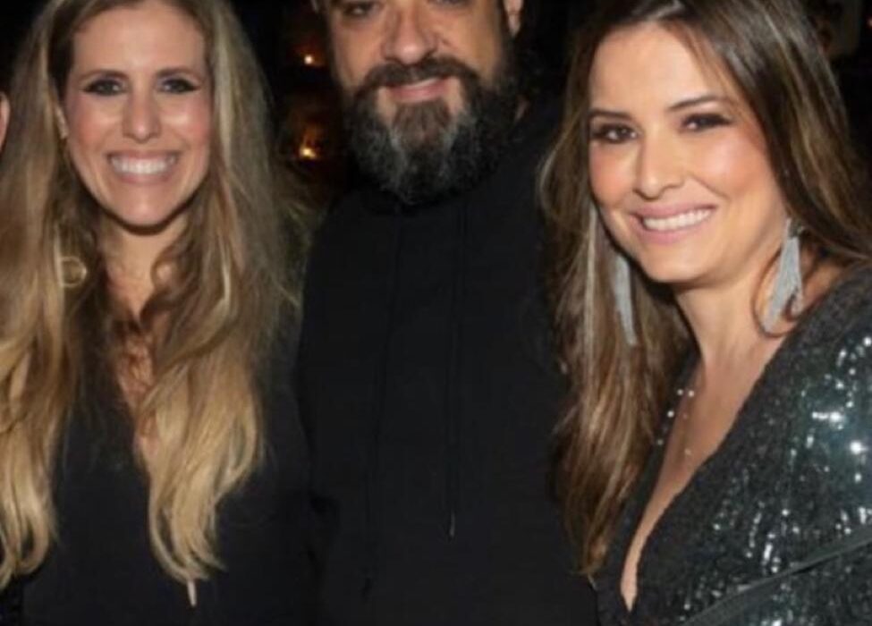 Bruna Barros canta no evento ‘As Noites de Baco!’ em Copacabana Rio de janeiro