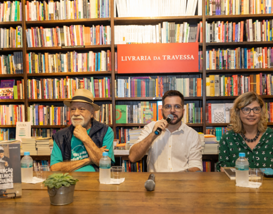 Atores, jornalistas e autoridades agitam lançamento de livro sobre etarismo Música