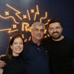 Autógrafos na Bienal Colunismo Social