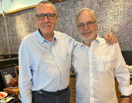 Políticas públicas sociais Colunismo Social