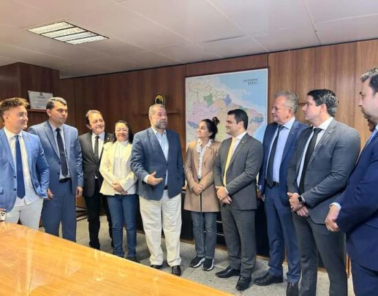 Lupi e PDT, em Brasília Colunismo Social