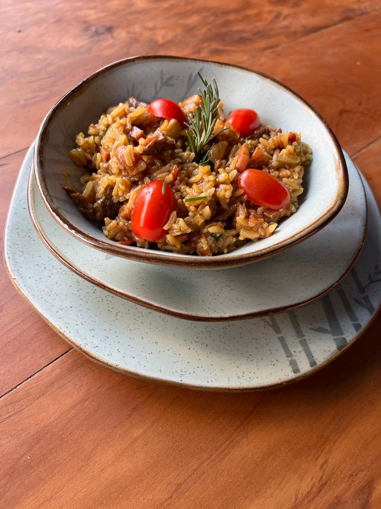 Brito Buffet assina cardápio do Bar Trevo Raro na Mostra Kzulo Giro Gastronomia