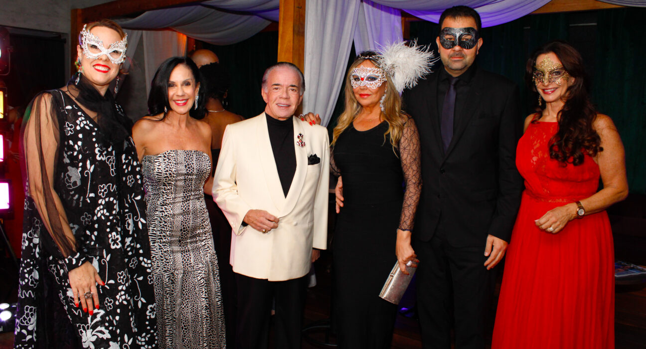 Baile de Máscaras Luxus Magazine : um toque de classe e benemerência na agenda social paulistana Colunismo Social