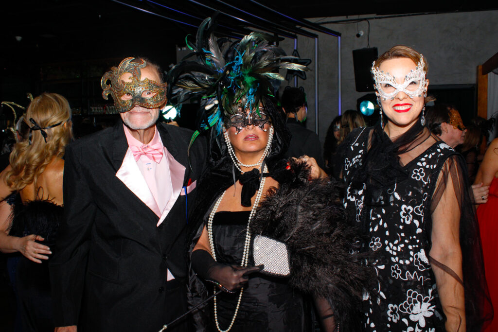 Baile de Máscaras Luxus Magazine : um toque de classe e benemerência na agenda social paulistana Colunismo Social