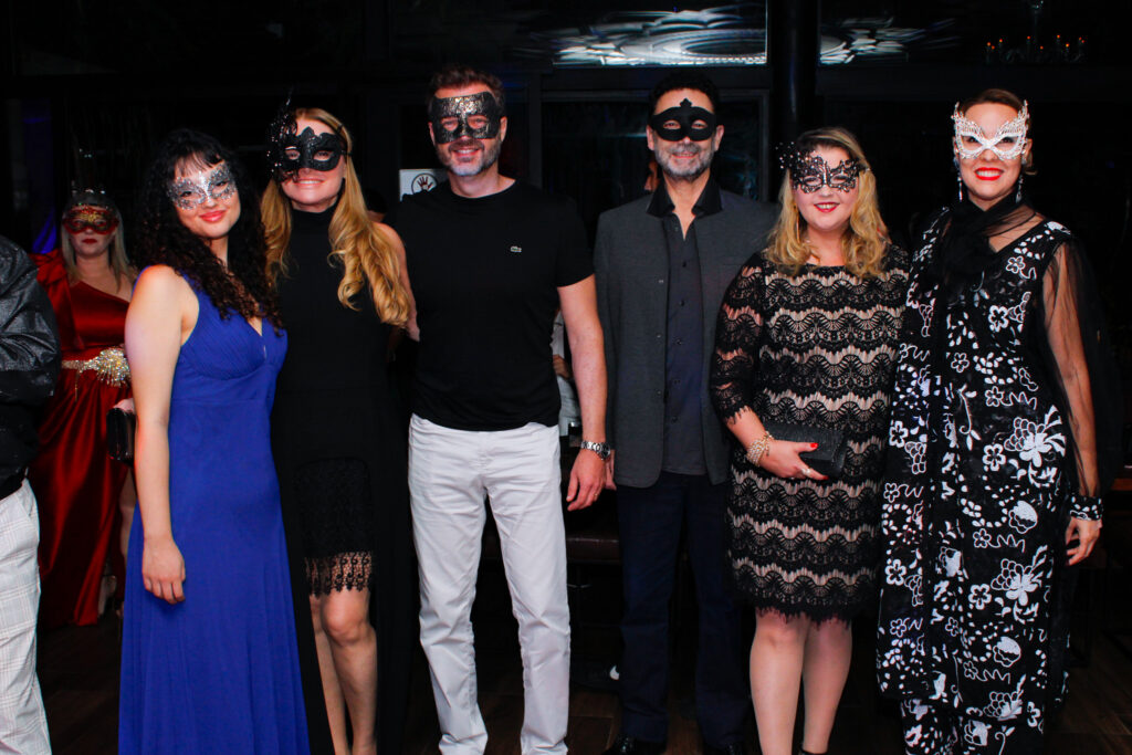 Baile de Máscaras Luxus Magazine : um toque de classe e benemerência na agenda social paulistana Colunismo Social