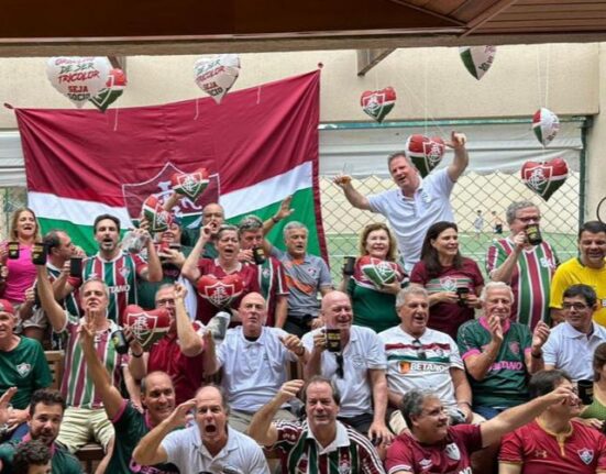 Grupo Base Tricolor Colunismo Social