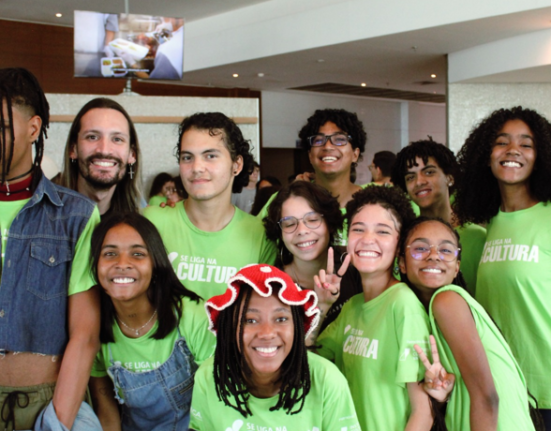 Se Liga na Cultura leva jovens ao Teatro dos Bancários Internacional
