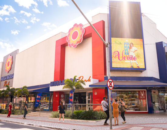 Mega Moda recebe crianças do Hospital Araújo Jorge para ação especial Música