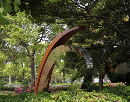 "Espaço Arco-Íris", obra de Yutaka Toyota, será inaugurada no Parque Geminiani Momesso, no Paraná Exposição