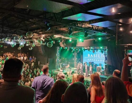 Paralamas do Sucesso nos 15 anos do Basilio Advogados Colunismo Social