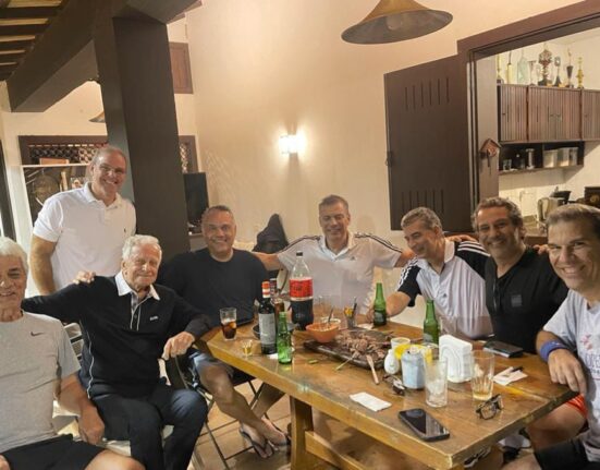 Homenagem póstuma Colunismo Social