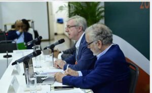 Homenagem e Encontros na FINEP Colunismo Social