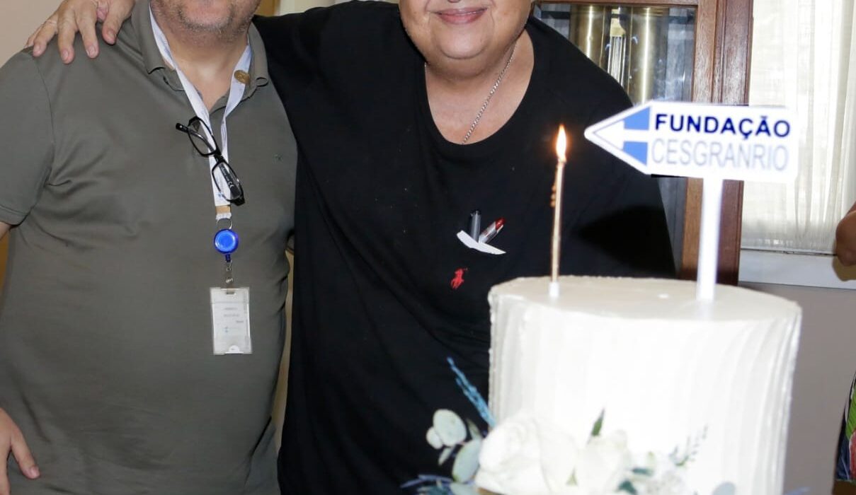 Ação de Graças Colunismo Social