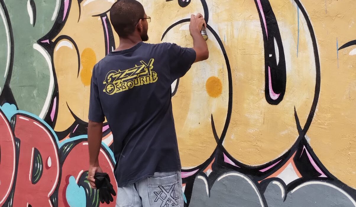 Urbanicidade promove protagonismo artístico com oficinas de dança e grafite em escolas públicas Eventos