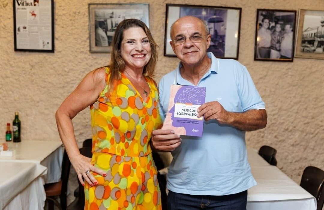 Noite de Autógrafos Colunismo Social