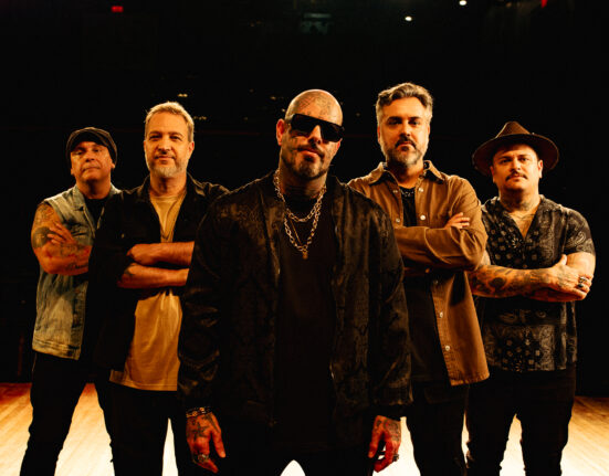 Detonautas celebra vinte anos do primeiro disco com turnê inédita em formato acústico Música