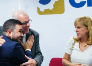 Posse Colunismo Social