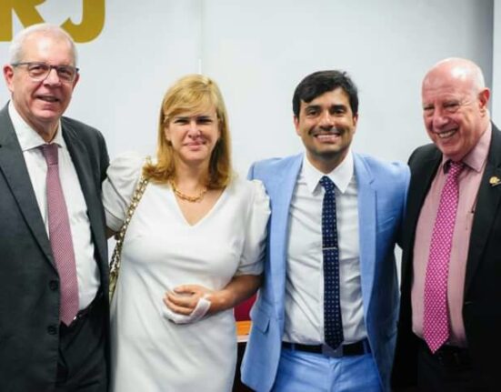 Posse Colunismo Social