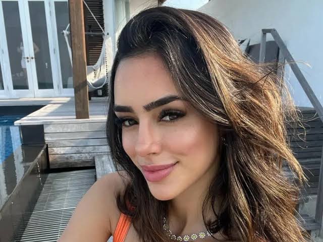 Mavie: é correto incentivar um bebê de três meses a engatinhar? Celebridades