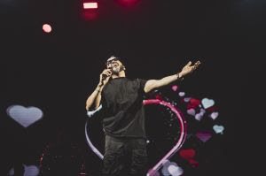 Com público de mais de 100 mil pessoas, Universo Spanta 2024 chega ao fim com show de mais de duas horas do cantor Belo Eventos