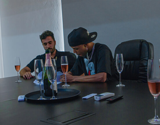 Apadrinhado por Mc Livinho, Foltran assina contrato com a gravadora MBB Diamond Celebridades