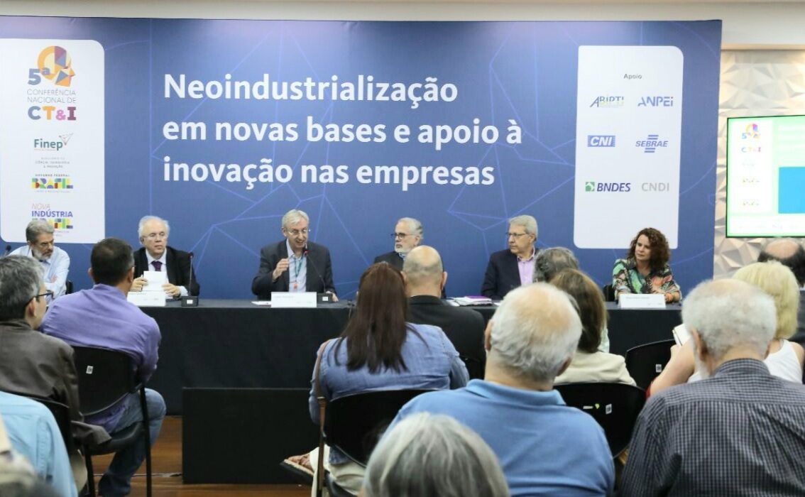 Neoindustrialização em novas bases Colunismo Social