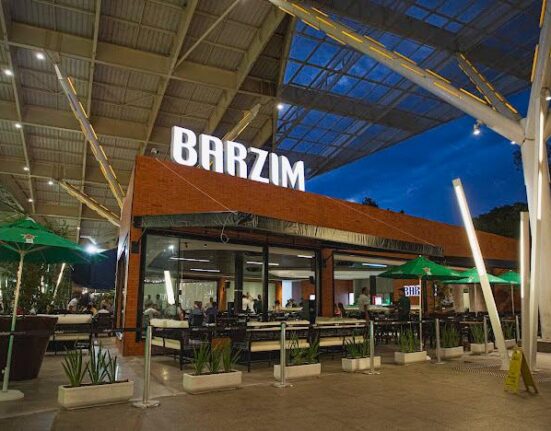 Barzim inaugura nova unidade no Passeio das Águas Shopping Carnaval