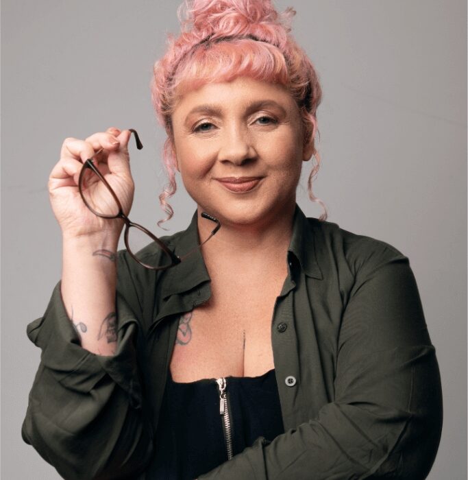 Celebrando o empoderamento feminino nas telonas e impacto no aprendizado do inglês dos espectadores Educação