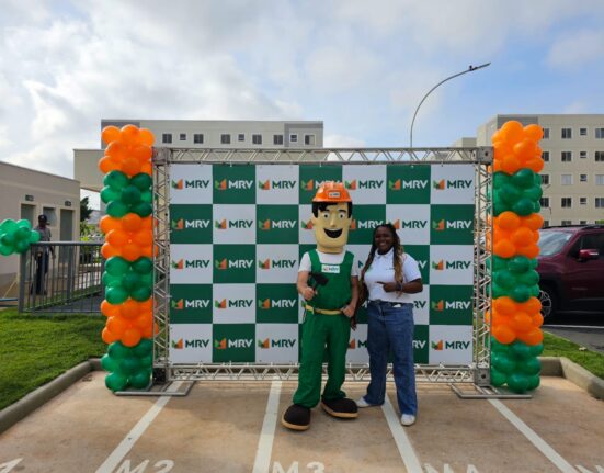 Famílias em Goiânia celebram entrega de 140 apartamentos com 6 meses de antecedência Carnaval