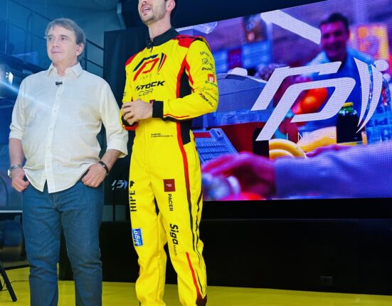 RP Info lança campanha com Reginaldo Leme e patrocínio a Gabriel Casagrande na Stock Car Música