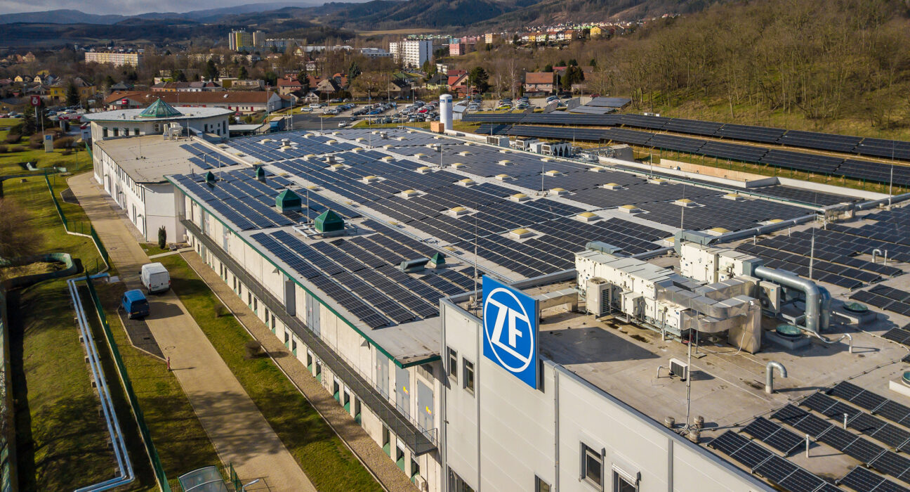 ZF inaugura primeira fábrica com emissão zero em Klášterec, na República Tcheca Internacional